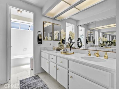 22446 Manacor 48 , Mission Viejo, CA