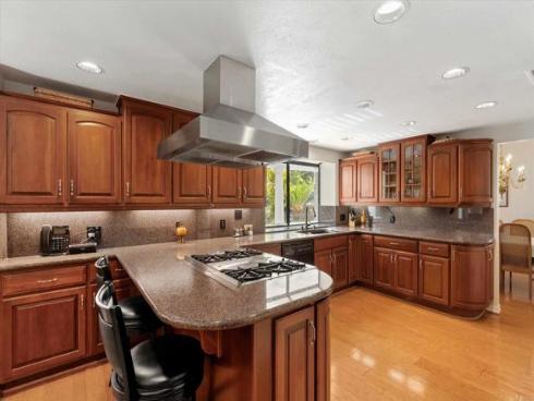 21162 Whitebark , Mission Viejo, CA