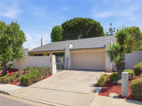 27092 Calle Del Cid