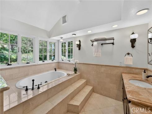 22882 Pocetas , Mission Viejo, CA