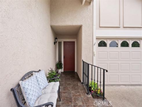 27684 Calle Valdes , Mission Viejo, CA