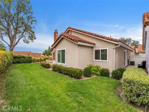 27684 Calle Valdes , Mission Viejo, CA