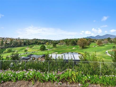 27684 Calle Valdes , Mission Viejo, CA