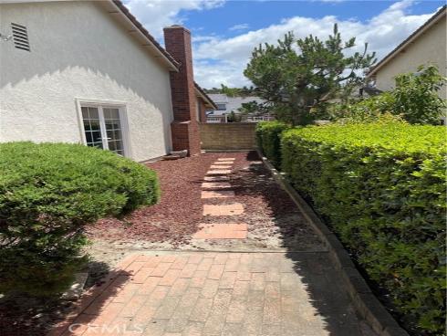 22441 Atomo , Mission Viejo, CA