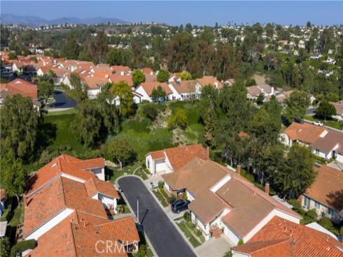 27706 Calle Valdes , Mission Viejo, CA