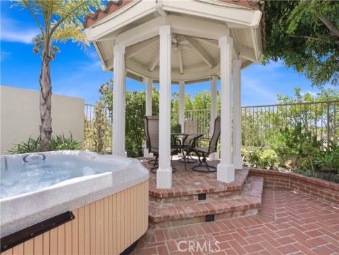 21375 Amora , Mission Viejo, CA