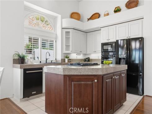 21375 Amora , Mission Viejo, CA