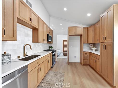 24852  Lagrima  , Mission Viejo, CA