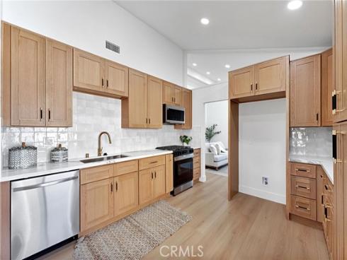 24852  Lagrima  , Mission Viejo, CA