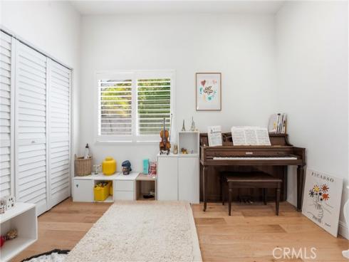 28435 Ronea , Mission Viejo, CA