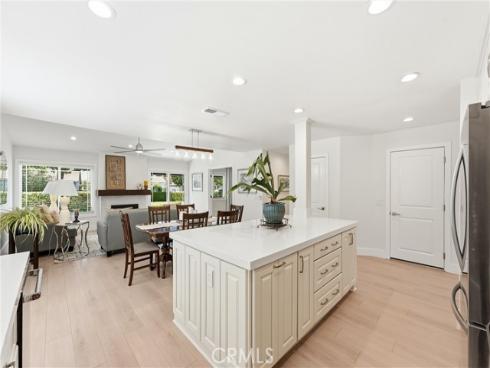 27692 Via Rodrigo , Mission Viejo, CA
