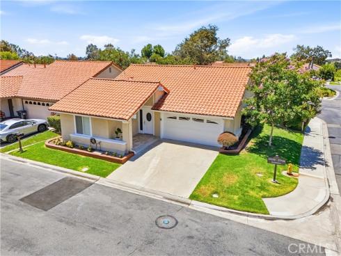 27692 Via Rodrigo , Mission Viejo, CA