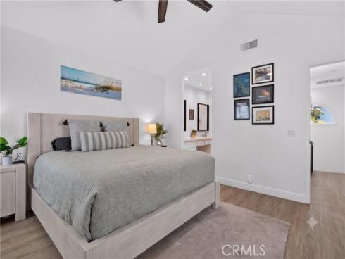 21941  Tobarra  , Mission Viejo, CA