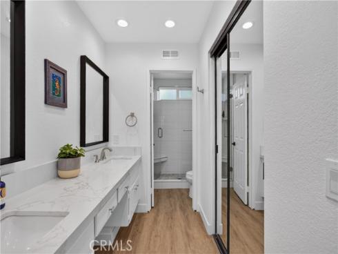 21941  Tobarra  , Mission Viejo, CA