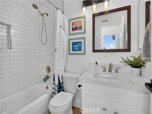 21941  Tobarra  , Mission Viejo, CA