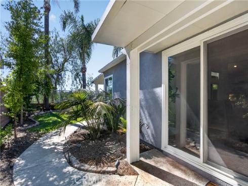 21941  Tobarra  , Mission Viejo, CA