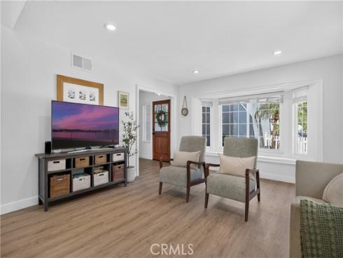 21941  Tobarra  , Mission Viejo, CA