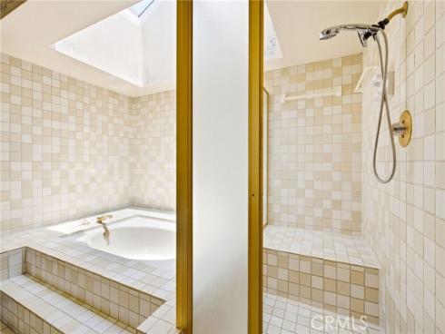 23021  Tiagua  , Mission Viejo, CA