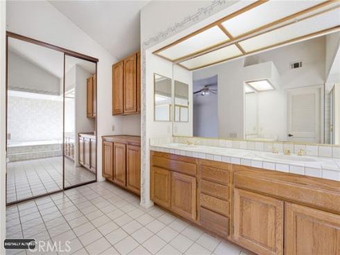23021  Tiagua  , Mission Viejo, CA