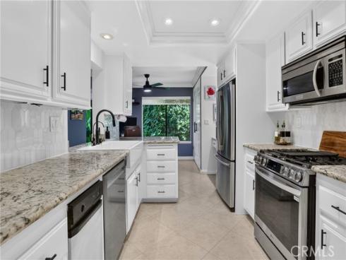 27871 Esporlas , Mission Viejo, CA