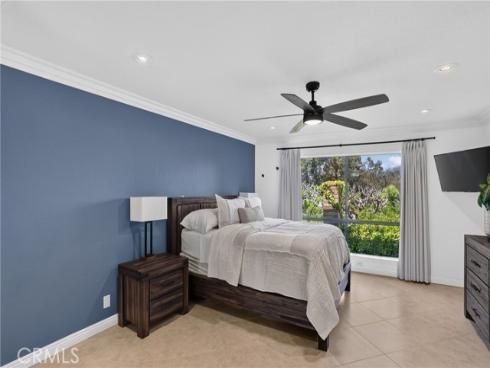 27871 Esporlas , Mission Viejo, CA