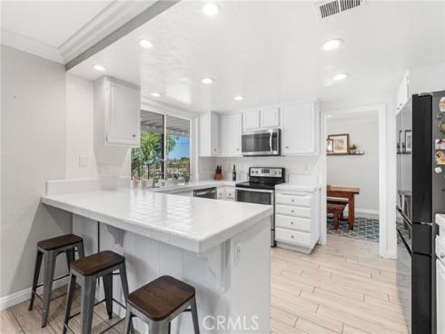 27621 Carballo , Mission Viejo, CA