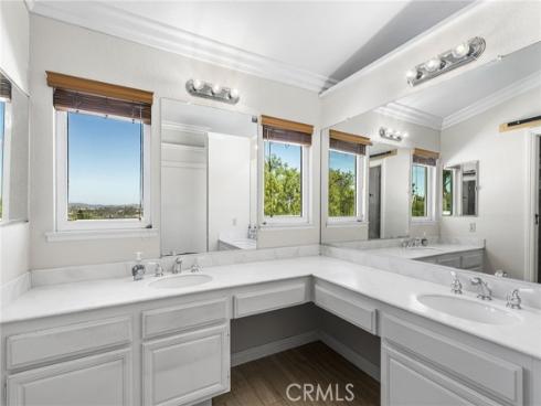 27621 Carballo , Mission Viejo, CA