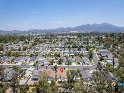 27332  Las Nieves  , Mission Viejo, CA