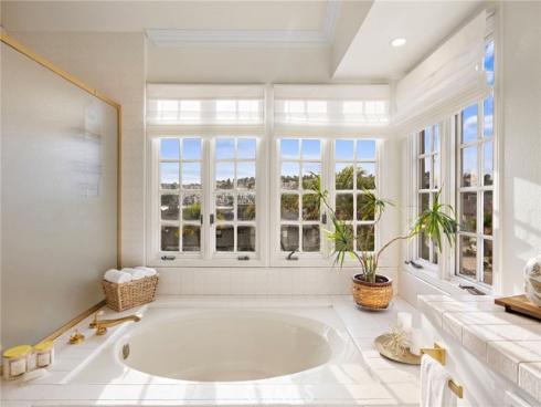 22671 Puntal Lana , Mission Viejo, CA
