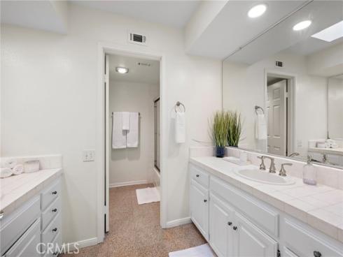 22671 Puntal Lana , Mission Viejo, CA