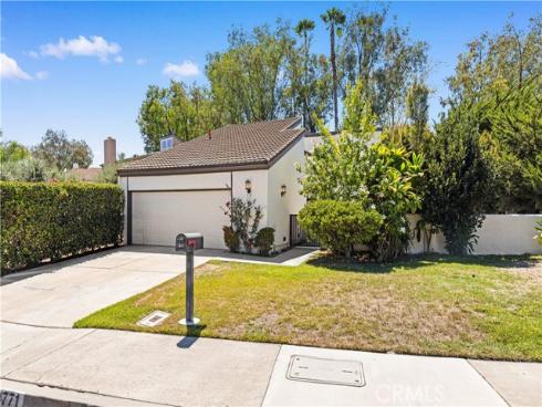 24771  Daphne  , Mission Viejo, CA