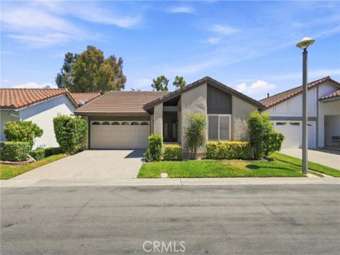 27754 Via Rodrigo , Mission Viejo, CA