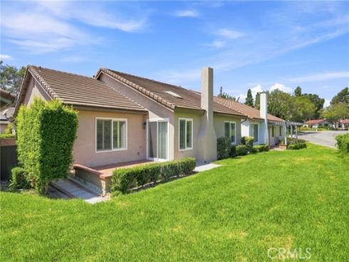27754 Via Rodrigo , Mission Viejo, CA