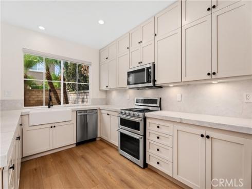 252 Knoll Lake , Mission Viejo, CA