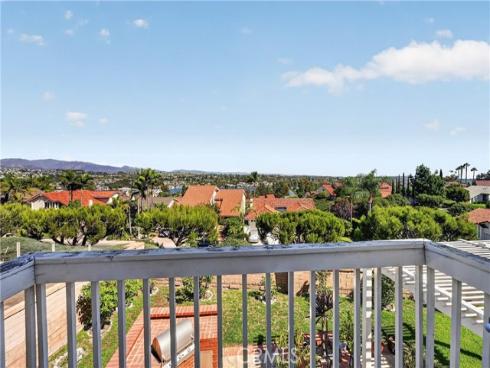 22852  Buendia  , Mission Viejo, CA