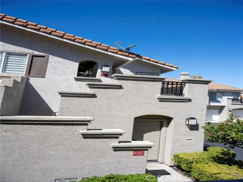 210  California   Court, Mission Viejo, CA