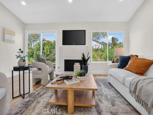 24056  Calendula  , Mission Viejo, CA
