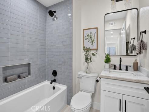 24056  Calendula  , Mission Viejo, CA