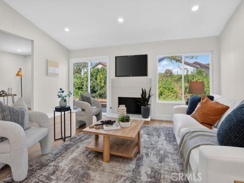 24056  Calendula  , Mission Viejo, CA