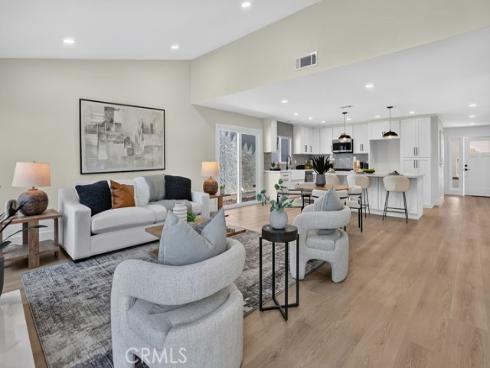 24056  Calendula  , Mission Viejo, CA