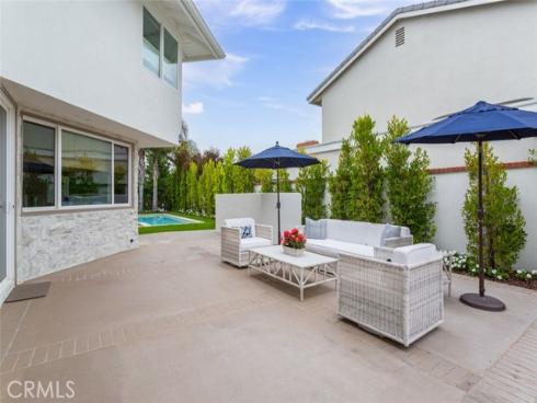 35  Rue Fontainbleau  , Newport Beach, CA