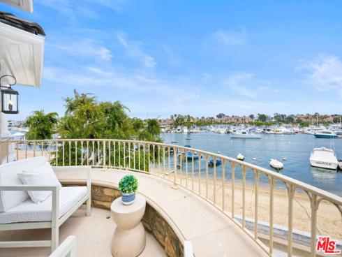 401 N Bay Front  , Newport Beach, CA