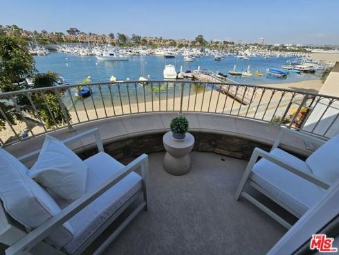 401 N Bay Front  , Newport Beach, CA