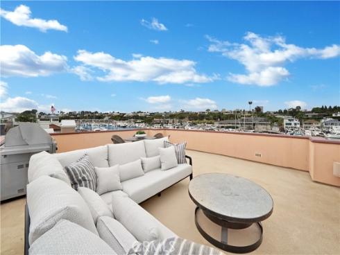 209 E Bay Front  , Newport Beach, CA