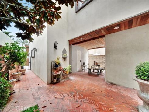 209 E Bay Front  , Newport Beach, CA