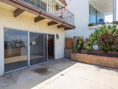 1811 W Bay   Avenue, Newport Beach, CA