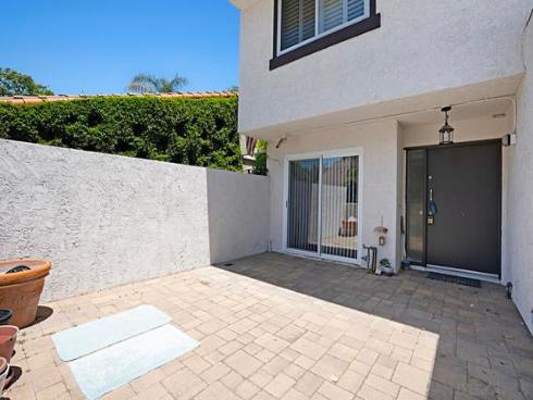 456  Vista Roma  , Newport Beach, CA