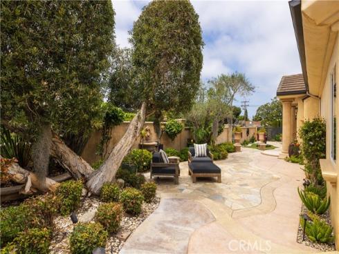 2518  Sierra Vista  , Newport Beach, CA