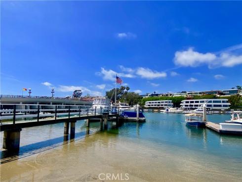 1407 N Bay Front  , Newport Beach, CA