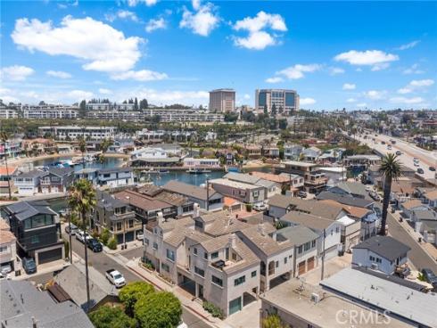 600  36th  , Newport Beach, CA